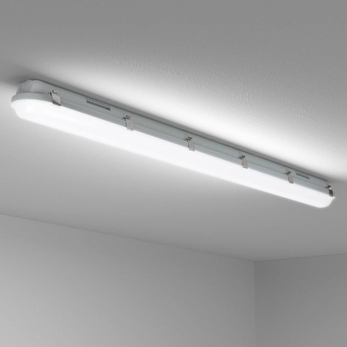 4x 120 cm LED Feuchtraumleuchten, 36W, 5400lm, 4000K Neutralweiß, IP65, Wasserfest für Keller, Werkstatt, Garage, Innen- & Außenbereich